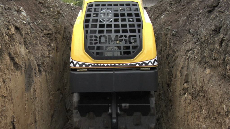 COMPACTEUR DE TRANCHÉES MULTIFONCTIONS 1.6T 850MM BOMAG BMP8500