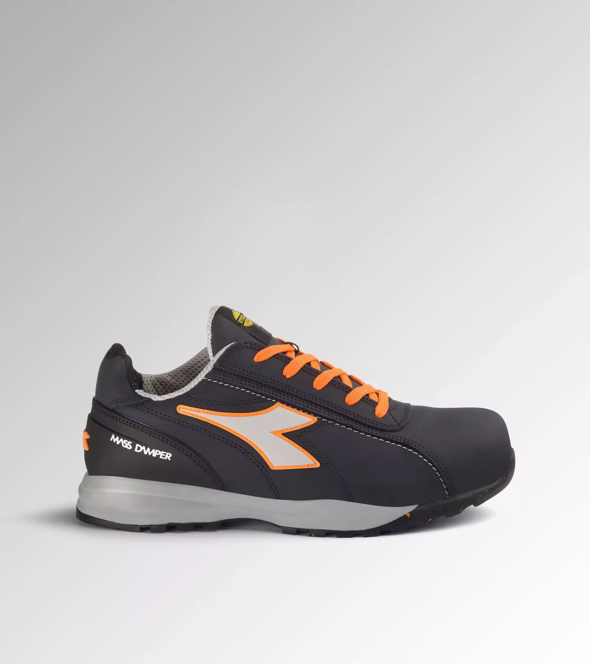 Chaussures de sécurité basse noire-orange DIADORA GLOVE MDS LOW S3S FO HRO SR - 181135C9545