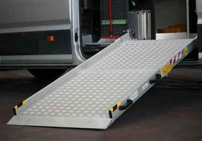 Rampe de chargement pivotante pour vans max 600 kg - Lg 2250 Larg 1350 - DIMA - VANSM2250106