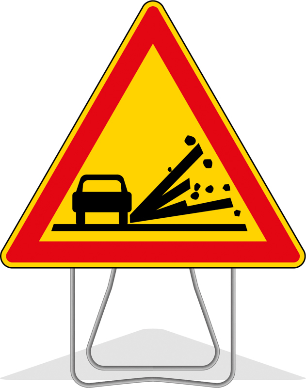 PANNEAU DE SIGNALISATION AK22 700 CLASSE T1 PROJECTIONS DE GRAVILLONS + PIED - NADIA SIGNALISATION - AK22700CLT1PS