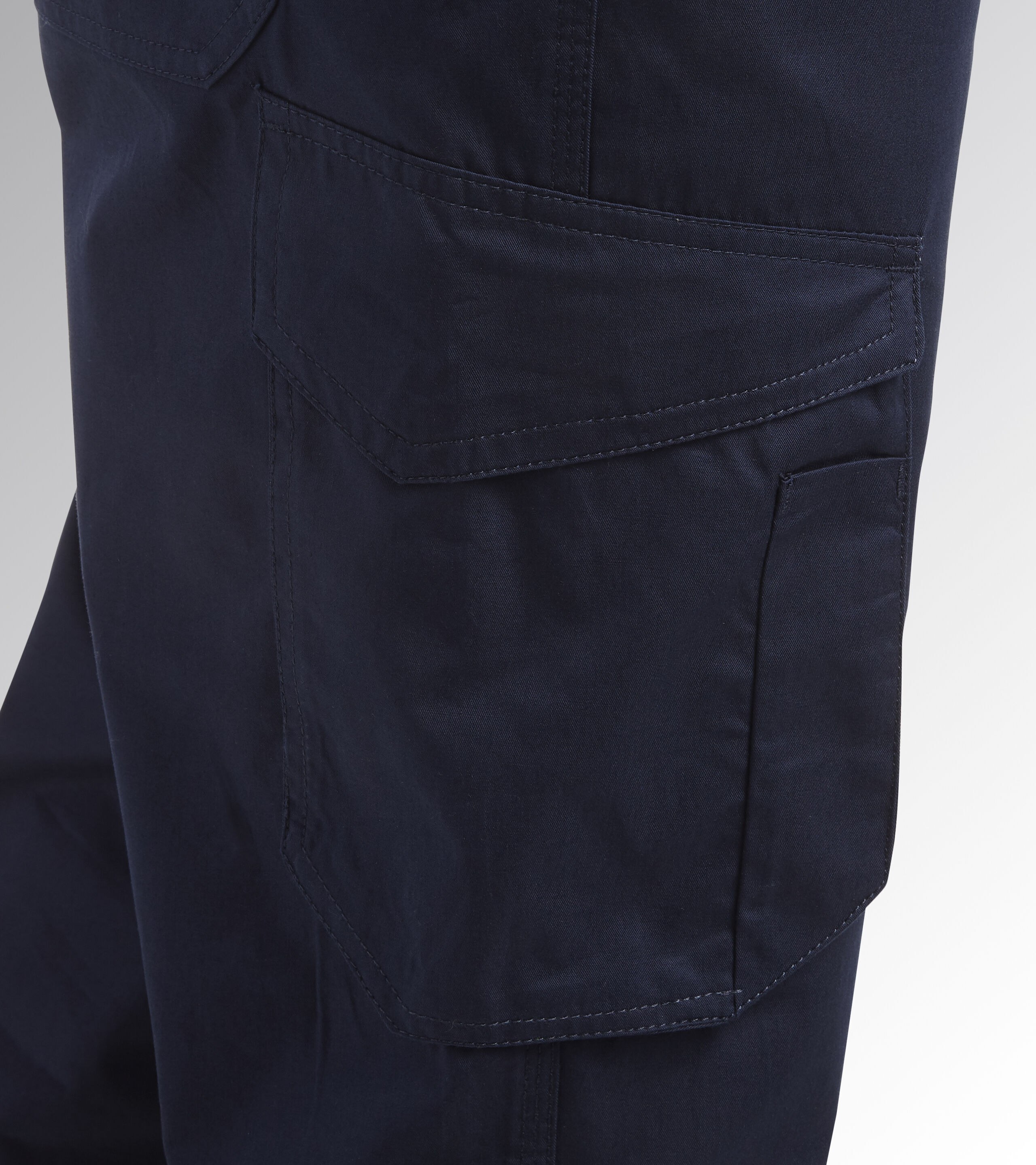 Pantalon de travail bleu marine STAFF LIGHT CARGO COTTON - Diadora - 17621360062