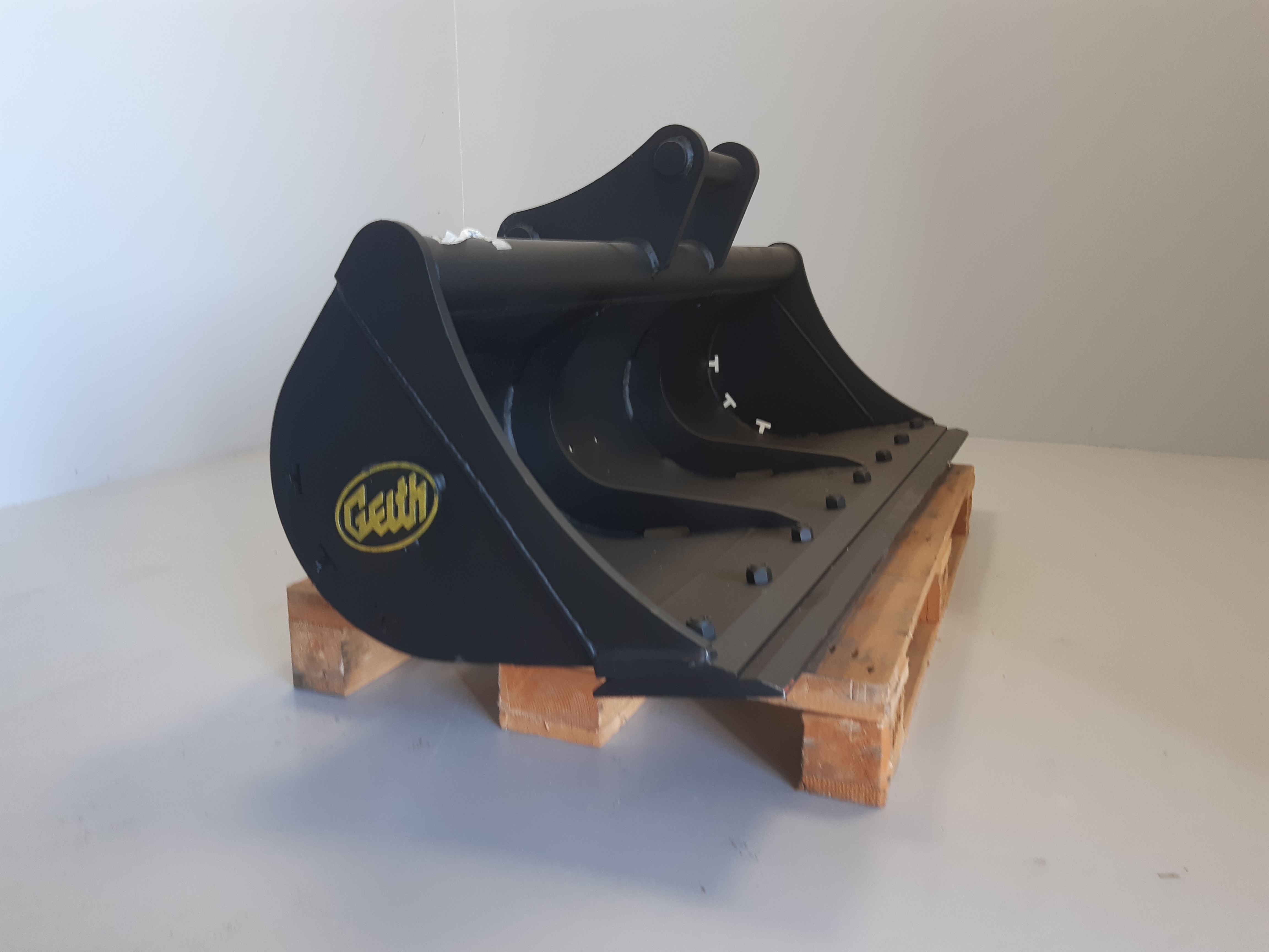 Godet de curage GEITH 1500mm avec contrelame boulonnée GEITH pour coupleur ou attache rapide VOLVO S45- G06R1500S45