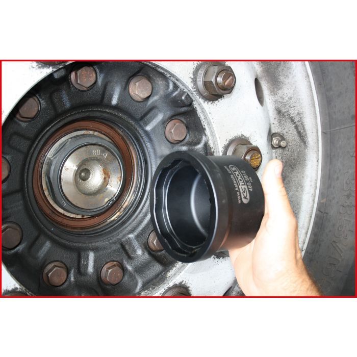 Douille pour écrou d'essieu Mercedes, 95 mm KSTOOLS - 4605615