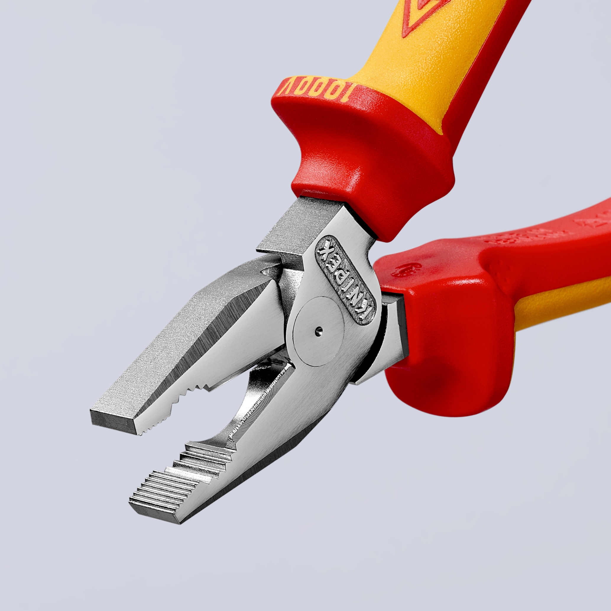 Pince universel demultip 200mm chr 1000v KNIPEX - 02 06 200 SB