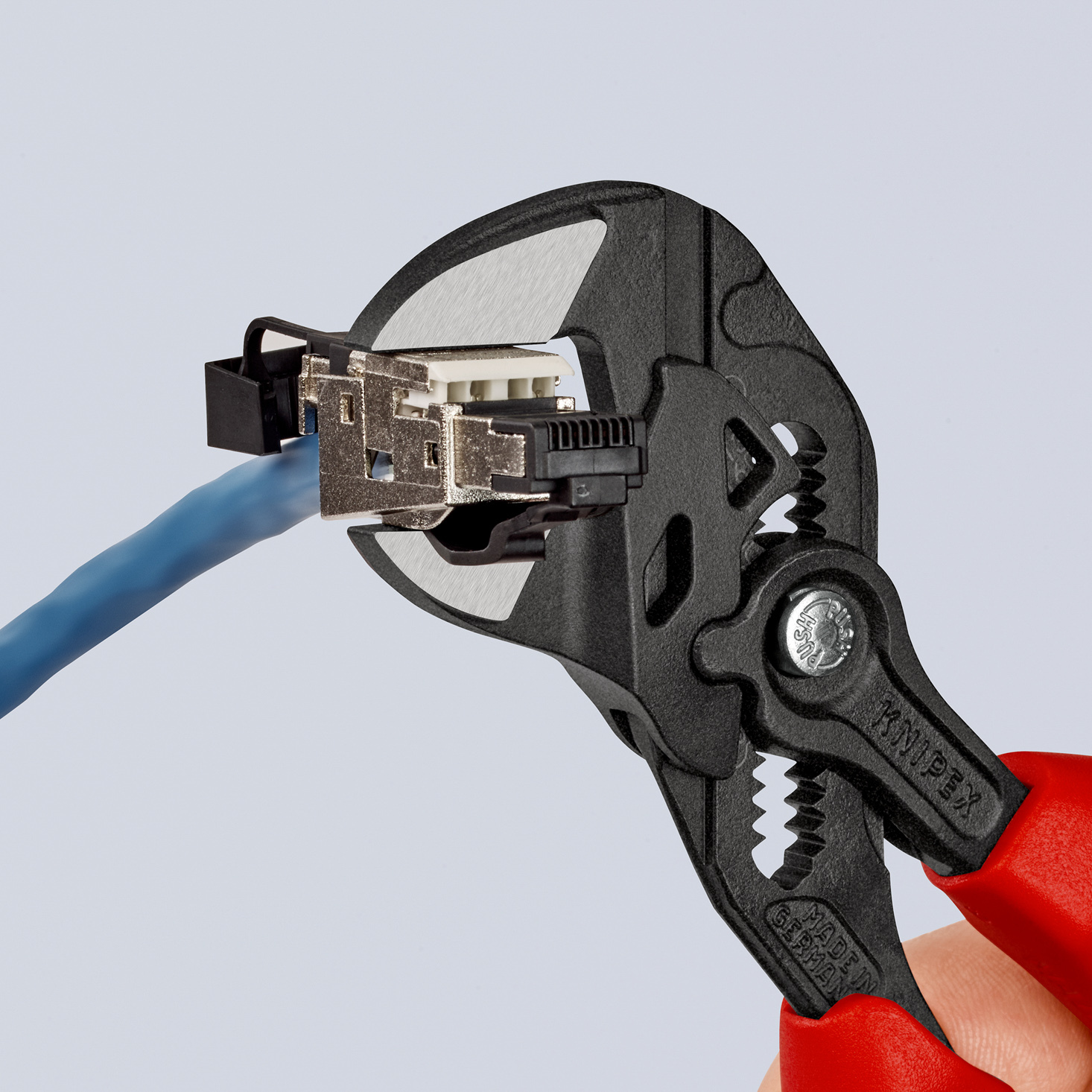 Pince cle 180mm brunie bimatiere KNIPEX - 86 02 180 SB