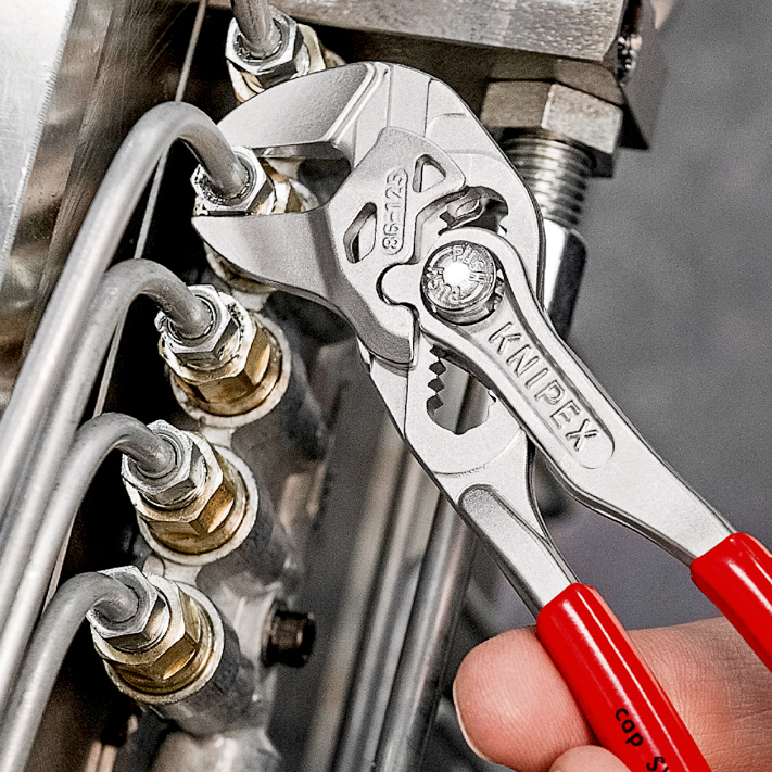 Pince cle 125mm chrome gaine pvc - Sur carte - KNIPEX - 86 03 125 SB
