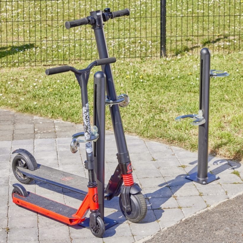 Poteau range 2 trottinettes - MOTTEZ - M508C