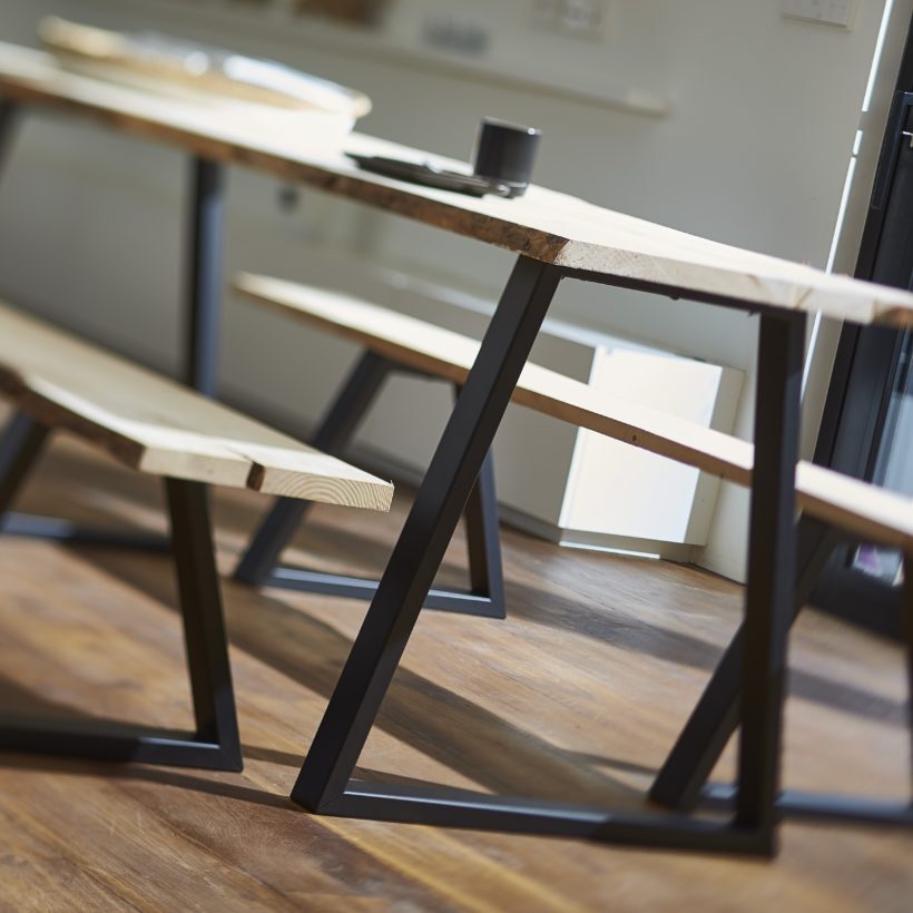Pied de table/banc modèle trapèze H40 x L.Bas50 x L.haut20 cm noir mat - MOTTEZ - M580VNO