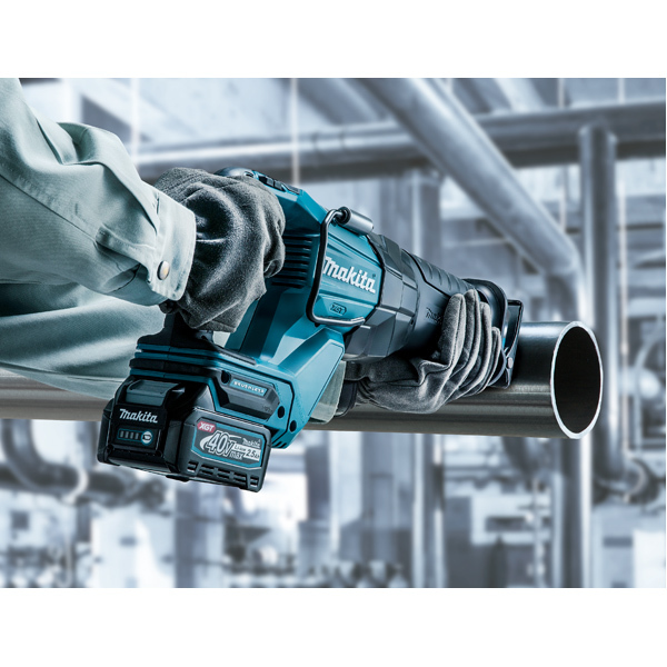 Scie récipro MAKITA 40 V max Li-Ion 2,5 Ah XGT - JR001GD201