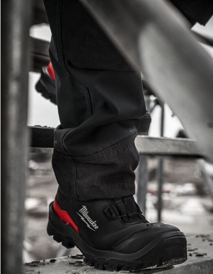 Chaussure de sécurité ARMOURTRED S3S ESD CI HRO SC FO LG SR with BOA - MILWAUKEE - AMT S3S B1L110111W