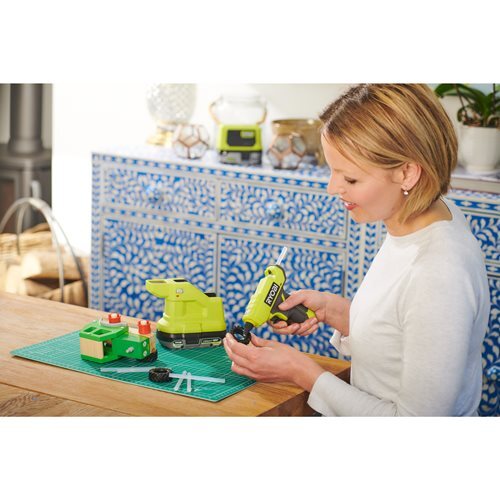 Pistolet à colle 18V - station de chauffe alimentée par batterie 18V ONE+TM et pistolet mobile ultra compact - 5133005001