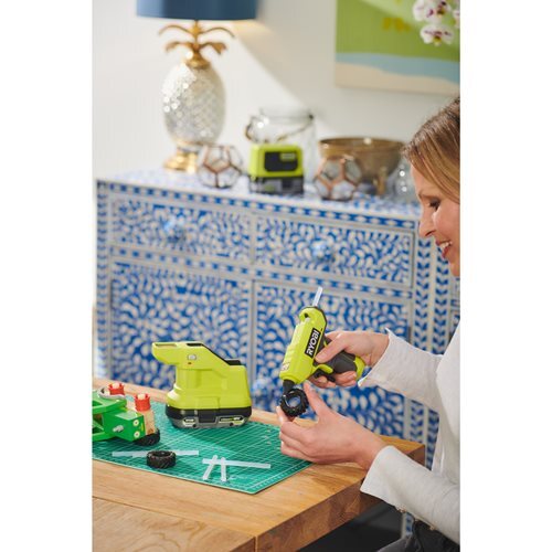 Pistolet à colle 18V - station de chauffe alimentée par batterie 18V ONE+TM et pistolet mobile ultra compact - 5133005001