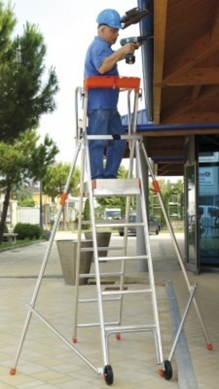 Plateforme de travail 150 kg alu 6 marches avec stabilisateurs - FIMM - 835007673