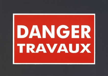 Plaque 'danger travaux' . 330 x 200 - PP VINMER - 382008
