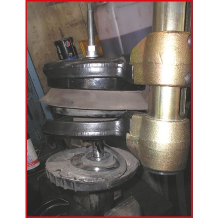 Ecrou à ergot pour coffret 150.9400 14mm MB W 203 KSTOOLS - 1509405
