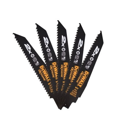 Lame de scie sabre BiM 2X Long Life pour la coupe du bois avec clous 152 mm - DT2300L-QZ - DEWALT