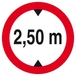 Panneau rigide INTERDIT AUX VEHICULES DE PLUS DE 2.50M DE HAUT D.420mm TALIAPLAST - 623276