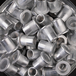 100 écrous crantés à aluminium à tête plate à M10x19mm - SCELL-IT - EAD1030