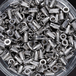 200 écrous crantés à inox A2 à tête plate à M4x12,5mm - SCELL-IT - END0440