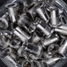 100 écrous crantés à inox A2 à tête plate à M10x24mm - SCELL-IT - END1060